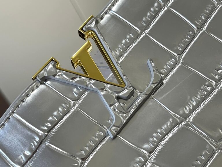 Louis Vuitton Capucines Silver 31.5Cm N92967 - Image 6