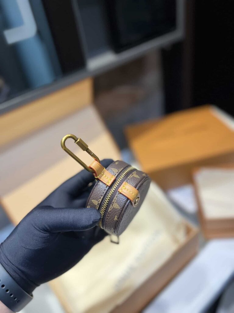 Louis Vuitton Around Zipper Case Porte Monnaie Monogram Brown M68524 - Image 7