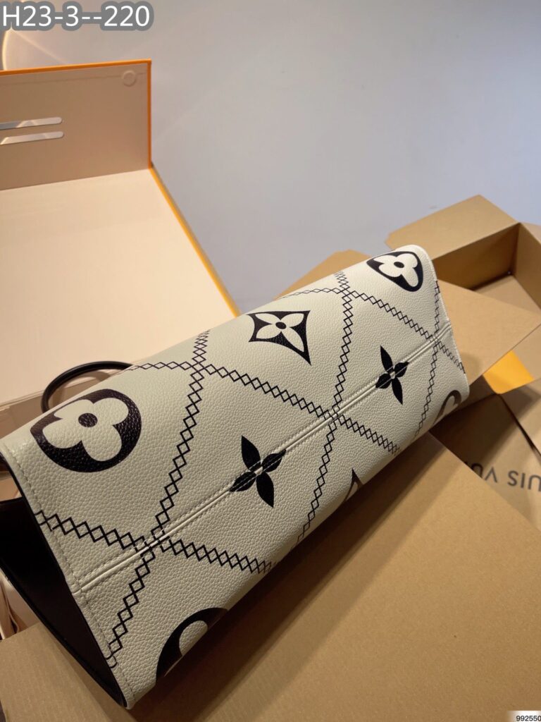 Louis Vuitton Onthego 41Cm White M46016 - Image 7