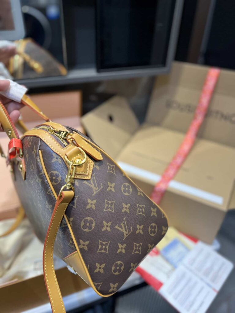 Louis Vuitton Monogram Canvas Retiro Bag 33Cm - Image 7