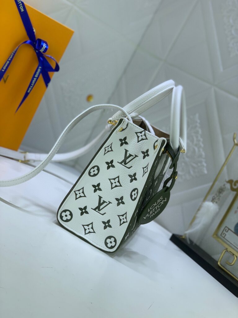 Louis Vuitton Onthego Mm 25Cm Dark Green M46060 - Image 6