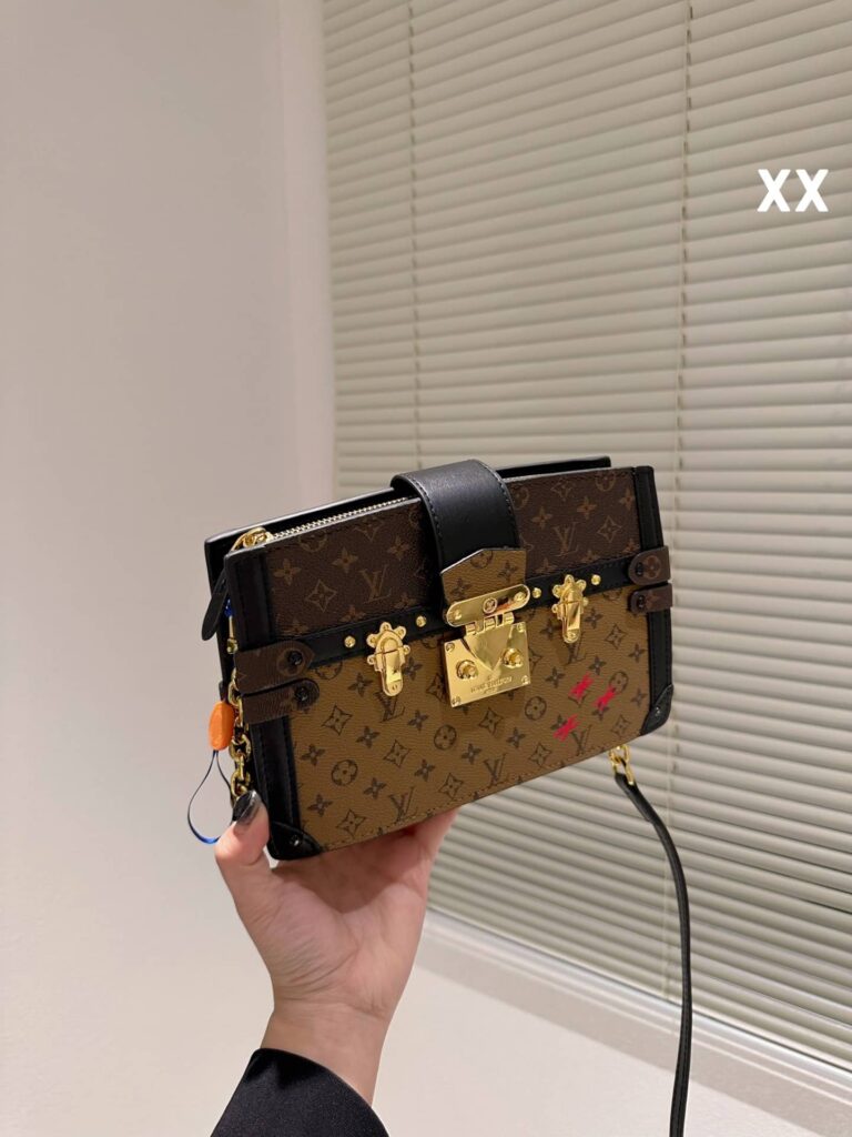 Louis Vuitton Trunk Clutch Monogram Canvas Handbags Brown 20Cm M43596 - Image 7