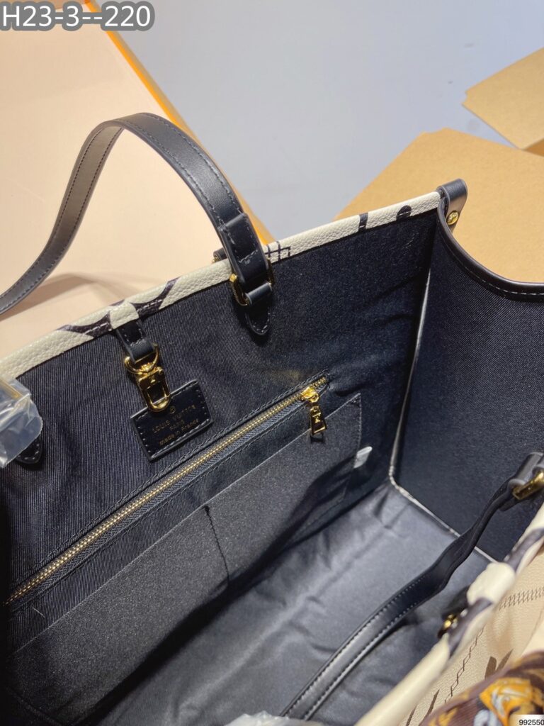 Louis Vuitton Onthego 41Cm White M46016 - Image 9