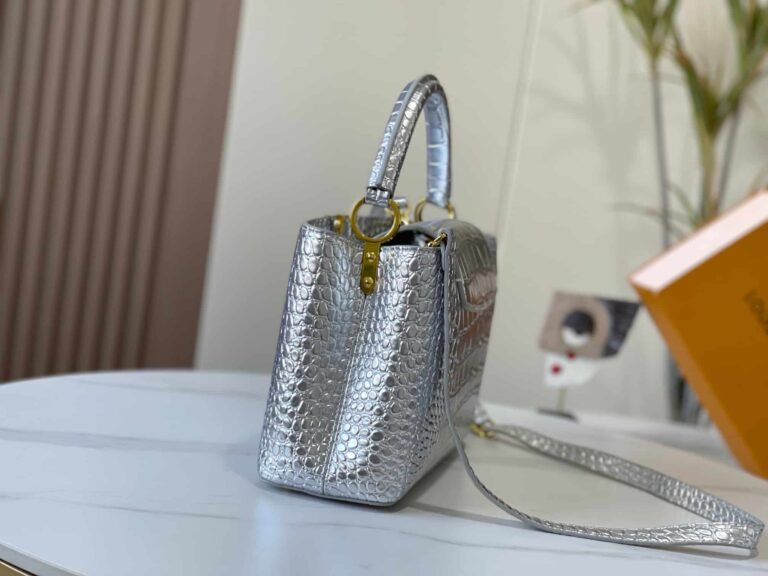 Louis Vuitton Capucines Silver 31.5Cm N92967 - Image 9