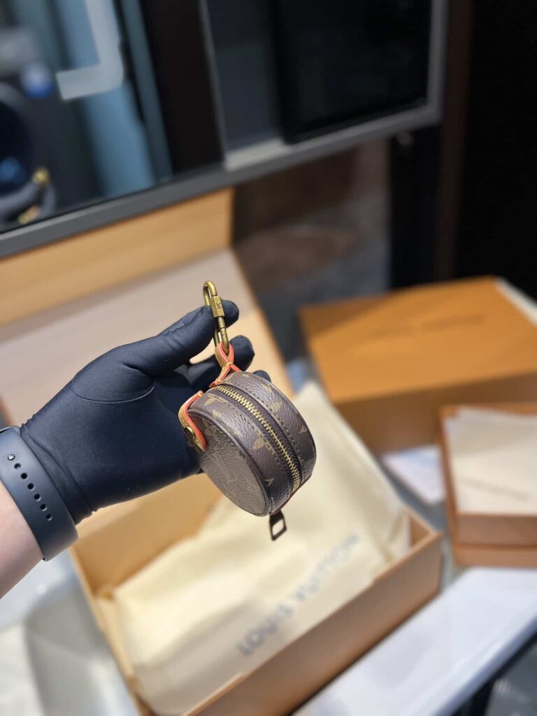 Louis Vuitton Around Zipper Case Porte Monnaie Monogram Brown M68524 - Image 10