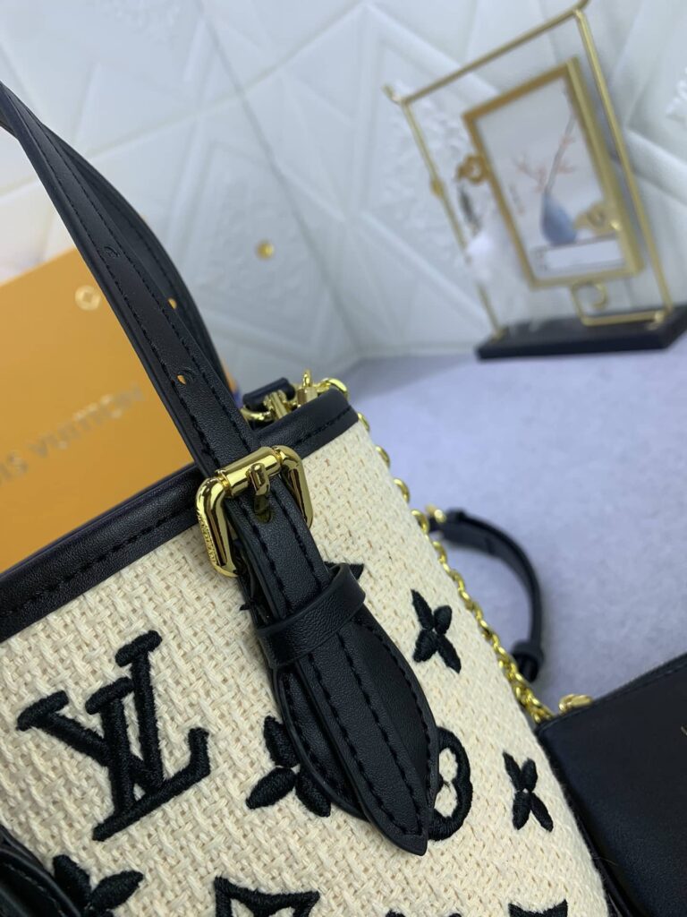Louis Vuitton Nano Bucket Bag Black 17Cm M82418 - Image 6