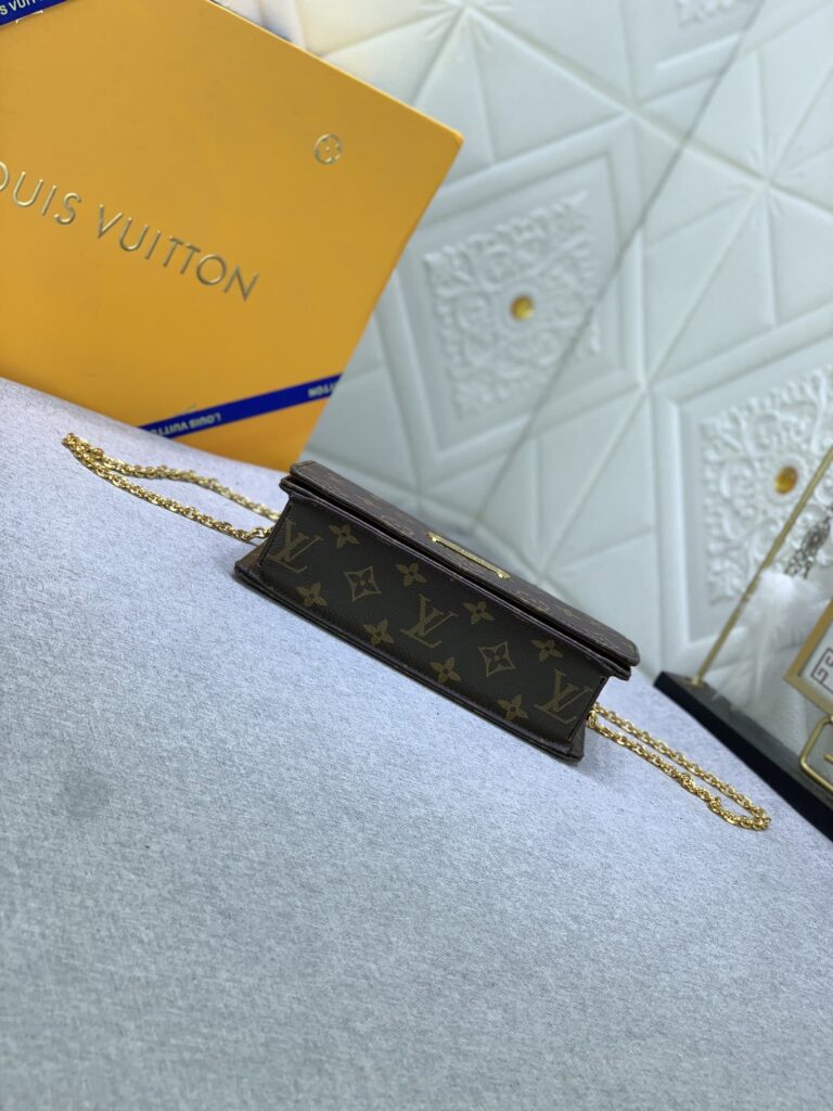 Louis Vuitton Wallet On Chain Lily Monogram 20Cm M82509 - Image 7