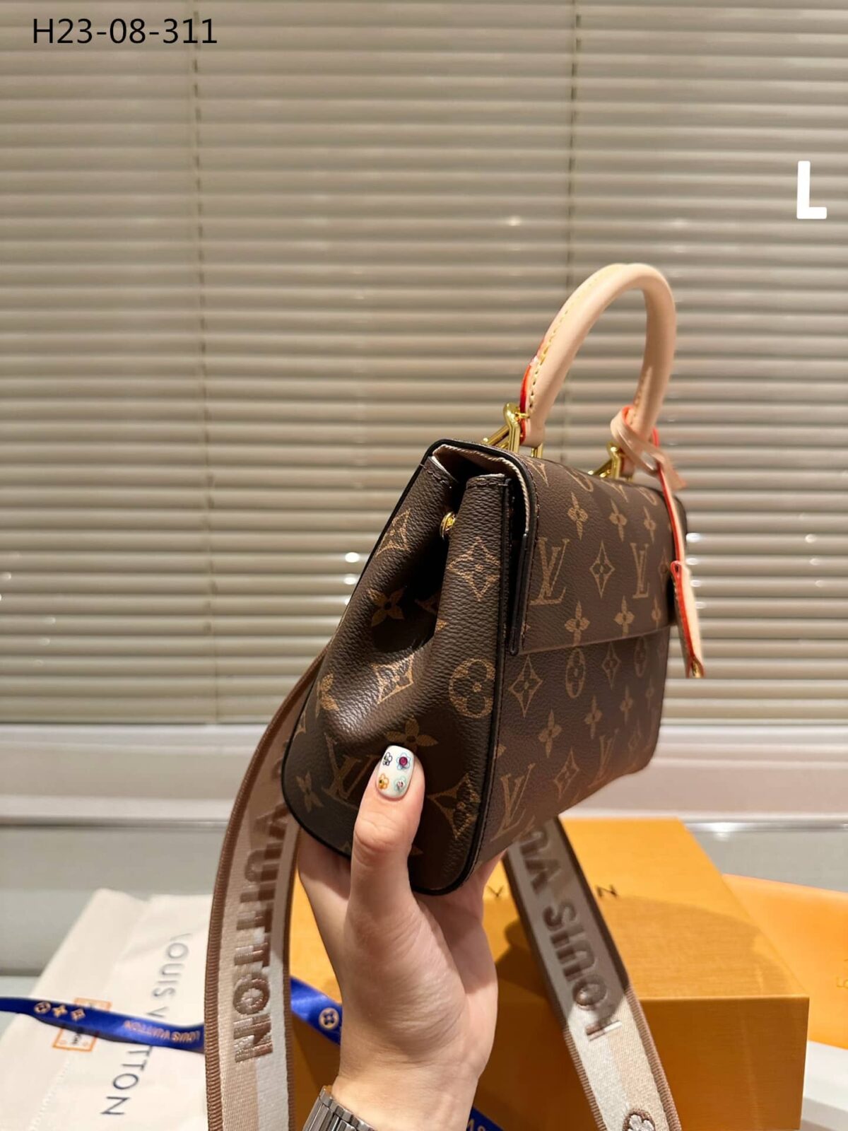 Louis Vuitton Cluny Mini Monogram Canvas 20Cm M46055 - Image 7