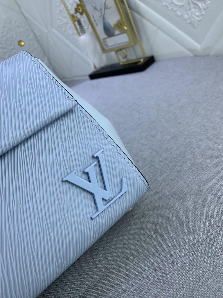Louis Vuitton Cluny Mini Cloud Blue 20Cm M22617 - Image 9