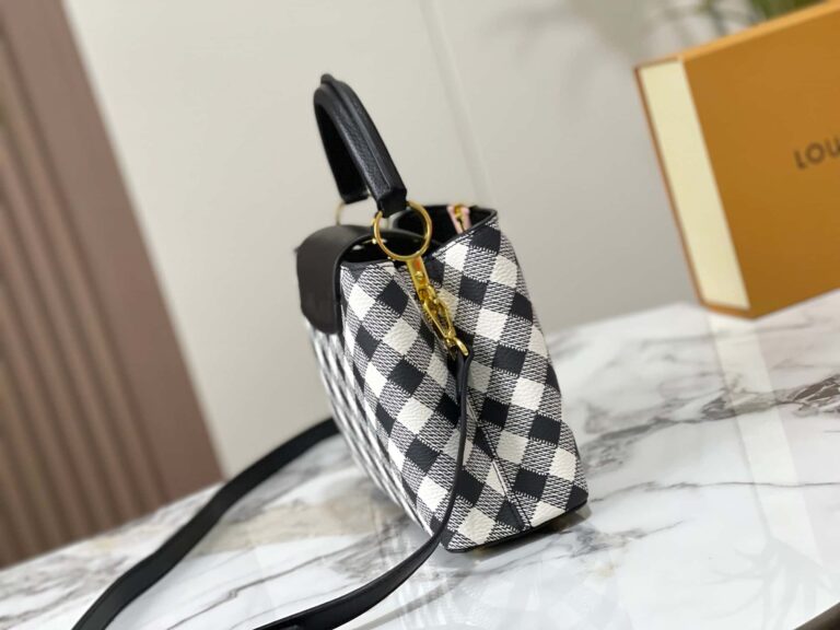 Louis Vuitton Capucines Bb Bag Black 27Cm M20716 - Image 3