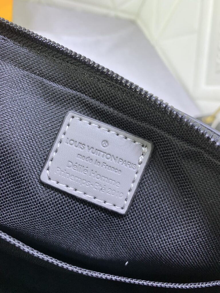 Louis Vuitton Duo Messenger Bag Gray Shadow 25Cm M46104 - Image 3