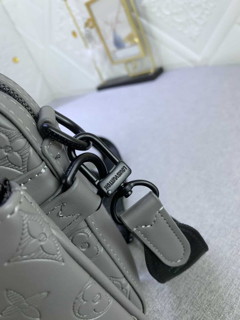 Louis Vuitton Duo Messenger Bag Gray Shadow 25Cm M46104 - Image 4