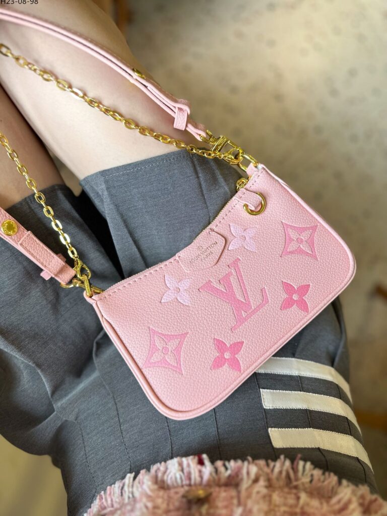 Louis Vuitton Easy Pouch Pink 26Cm M82346 - Image 6