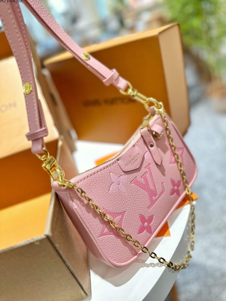 Louis Vuitton Easy Pouch Pink 26Cm M82346 - Image 7