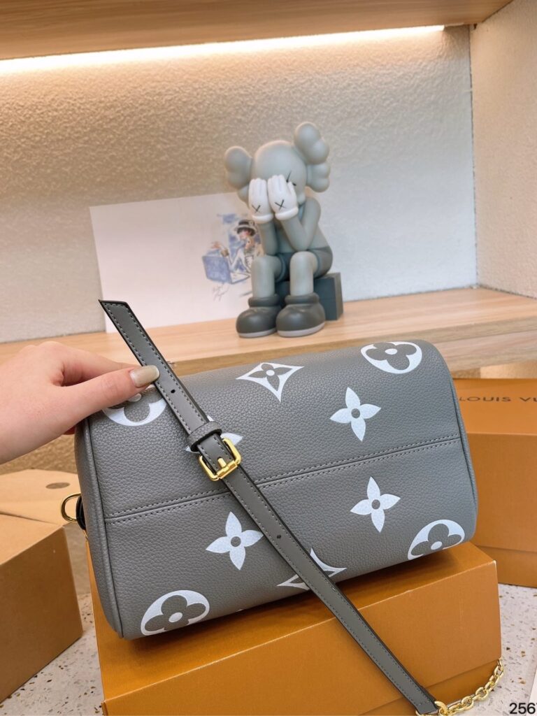 Louis Vuitton Speedy Bandoulière 20 Monogram Empreinte Leather 26Cm M46575 - Image 6