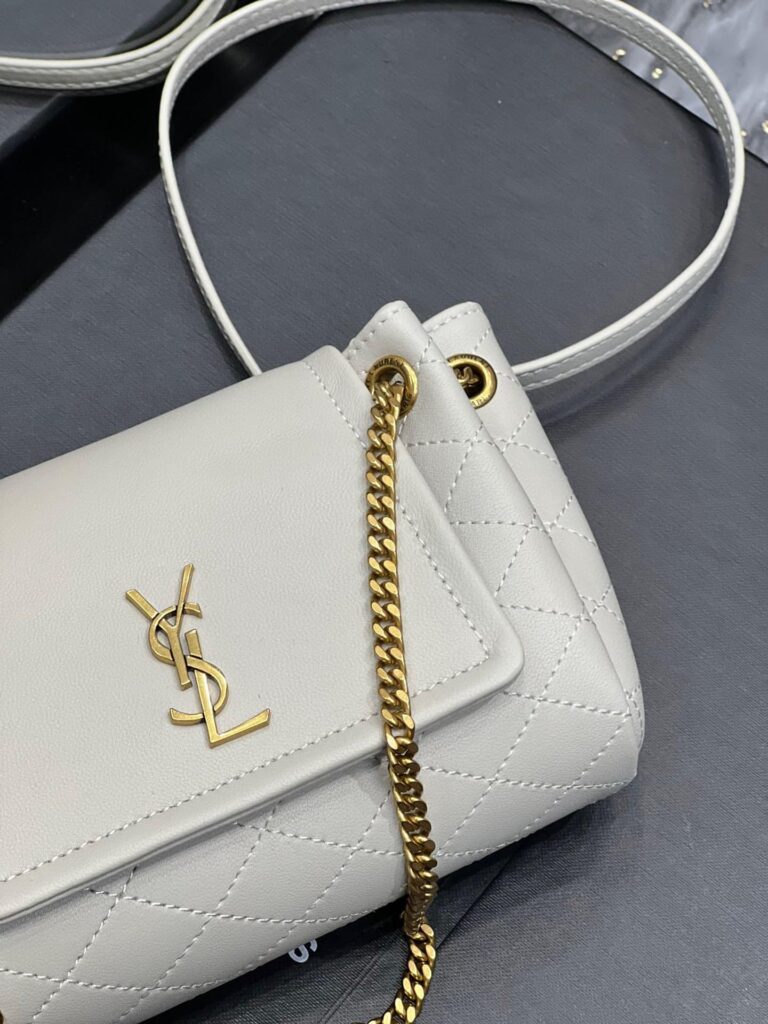 Saint Laurent Mini Nolita In Lambskin Blanc Vintage 18Cm 6727381El079207 - Image 2