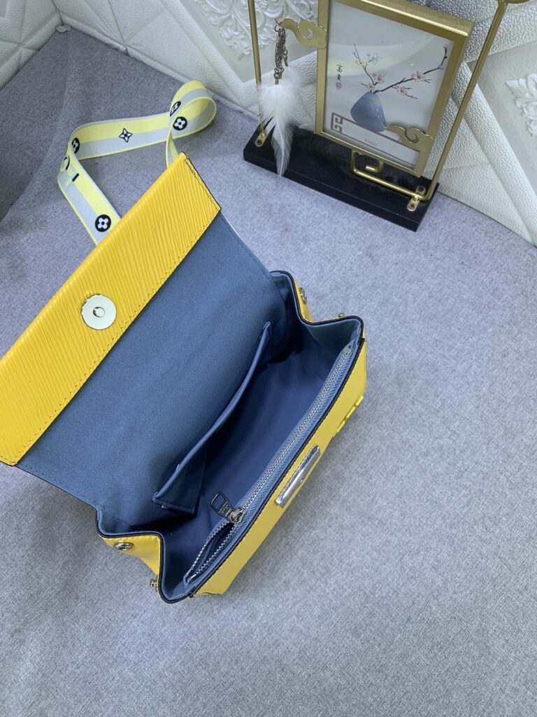 Louis Vuitton Cluny Mini Yellow 20Cm M22616 - Image 2