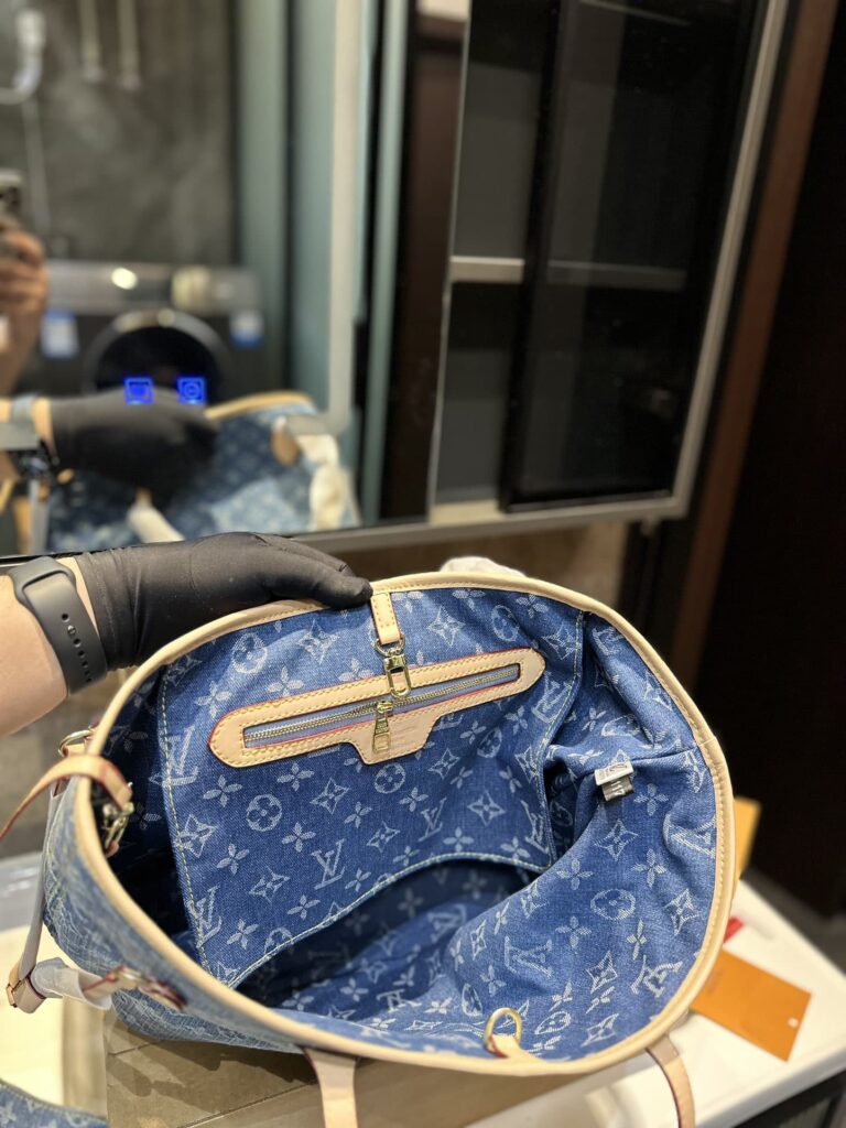 Louis Vuitton Neverfull Monogram Mm Handbag Denim 28Cm - Image 2