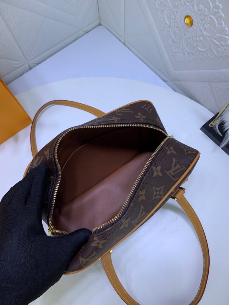 Louis Vuitton Monogram Pochette Cite Shoulder Bag 26Cm M51182 - Image 2