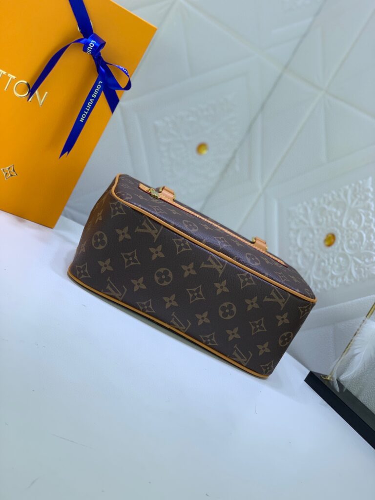 Louis Vuitton Monogram Pochette Cite Shoulder Bag 26Cm M51182 - Image 8