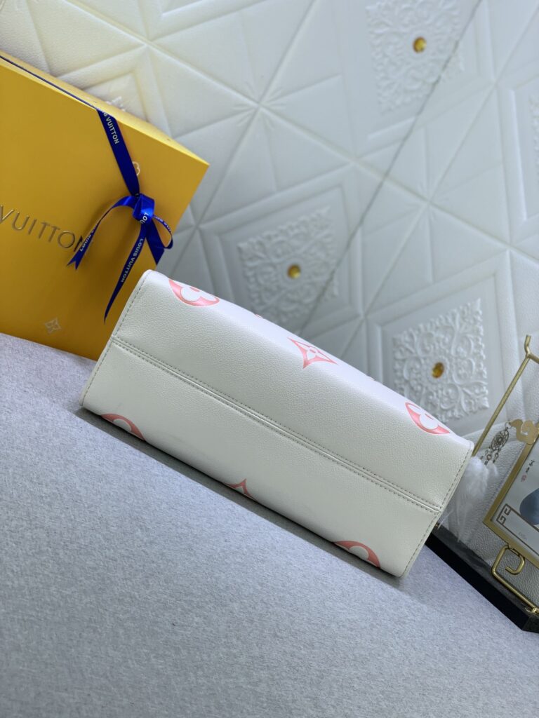 Louis Vuitton Onthego Mm Whitw 34Cm M21575 - Image 7