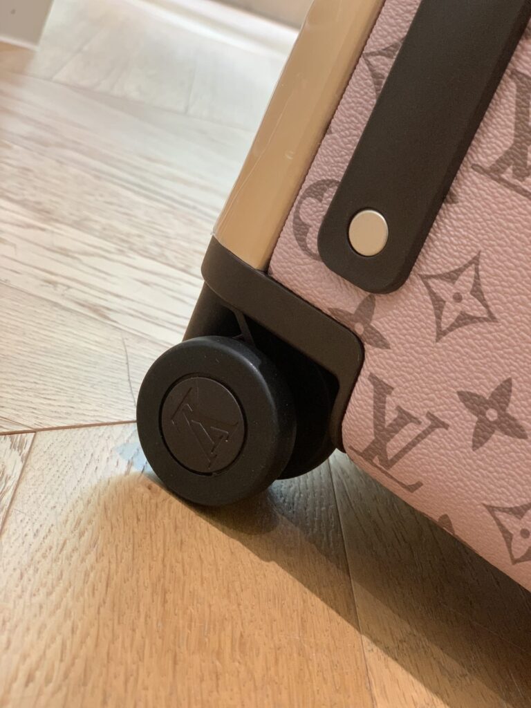 Louis Vuitton Horizon 55 Suitcase Coated Canvas Saffron 55Cm M10280 - Image 9