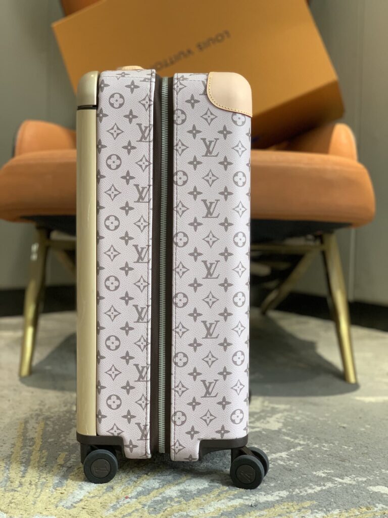 Louis Vuitton Horizon 55 Suitcase Coated Canvas Saffron 55Cm M10280 - Image 5