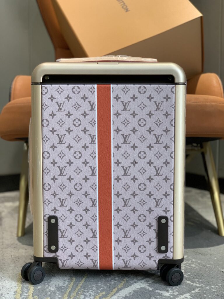 Louis Vuitton Horizon 55 Suitcase Coated Canvas Saffron 55Cm M10280 - Image 4