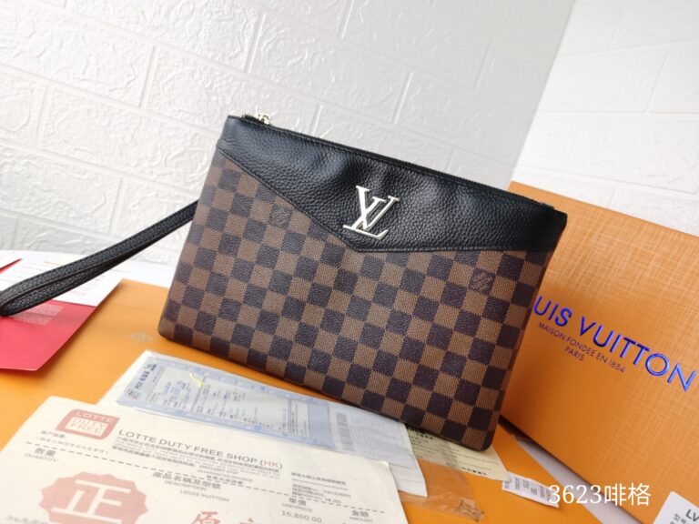 Louis Vuitton Pochette Damier Ebene 28Cm - Image 2