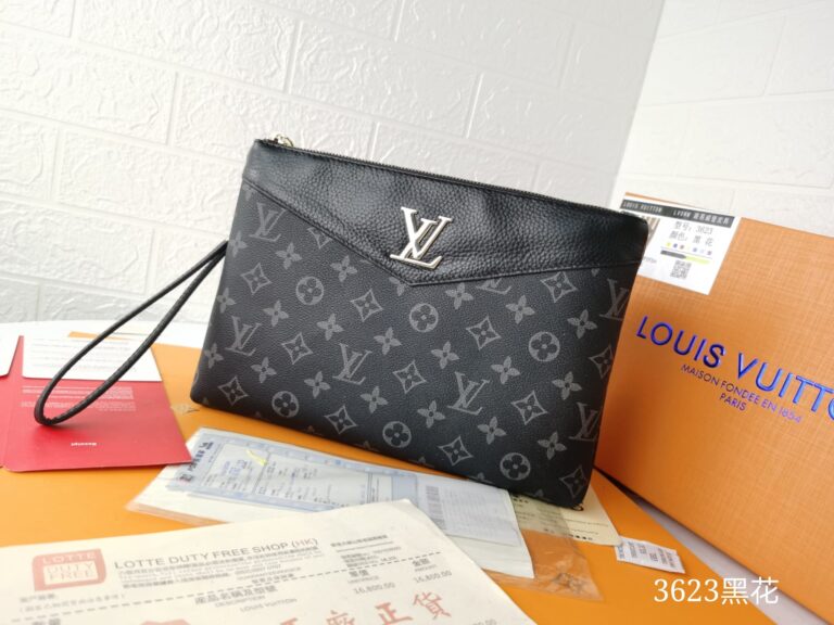 Louis Vuitton Pochette Monogram Canvas Black 27Cm - Image 2