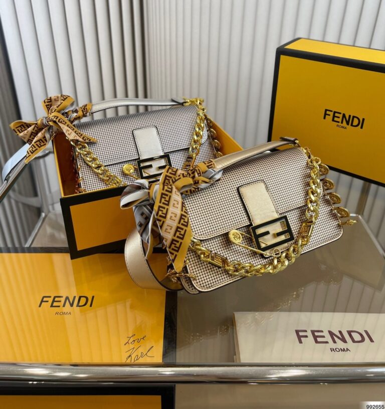 Fendi X Versace Baguette Fendace Bag In Gold Perforated Leather 25Cm - Image 3