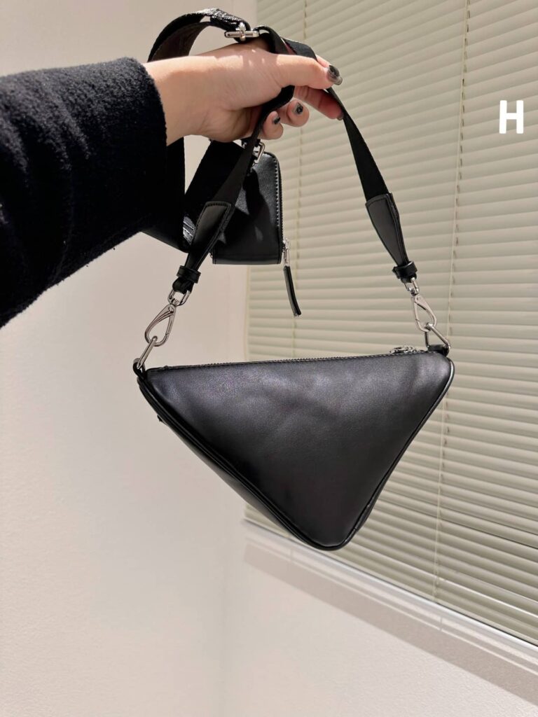 Prada Triangle Leather Mini Bag Black 27Cm 1Bh190 2Bya F0002 V Bro - Image 3