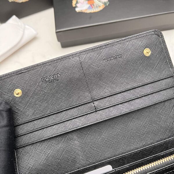 Prada Saffiano Leather Flap Long Wallet Black And Gold 19Cm 1Mh132 Zlp F061H - Image 4