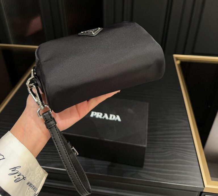 Prada Re Nylon Toiletry Bag Black 16Cm 1Ne021 R067 F0002 - Image 5