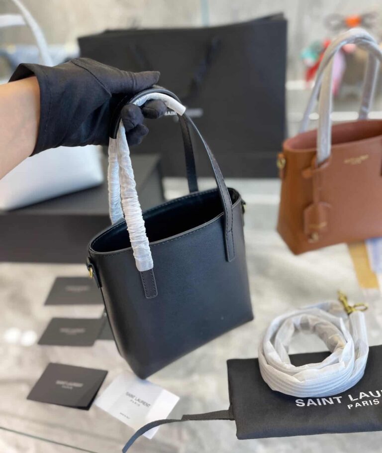 Saint Laurent Shopping Saint Laurent Mini Bag In Box Black 18Cm 773995Aaddi1000 - Image 5