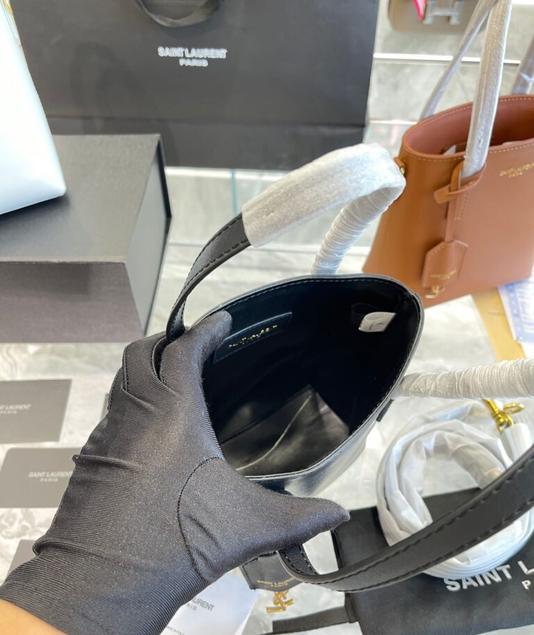 Saint Laurent Shopping Saint Laurent Mini Bag In Box Black 18Cm 773995Aaddi1000 - Image 8