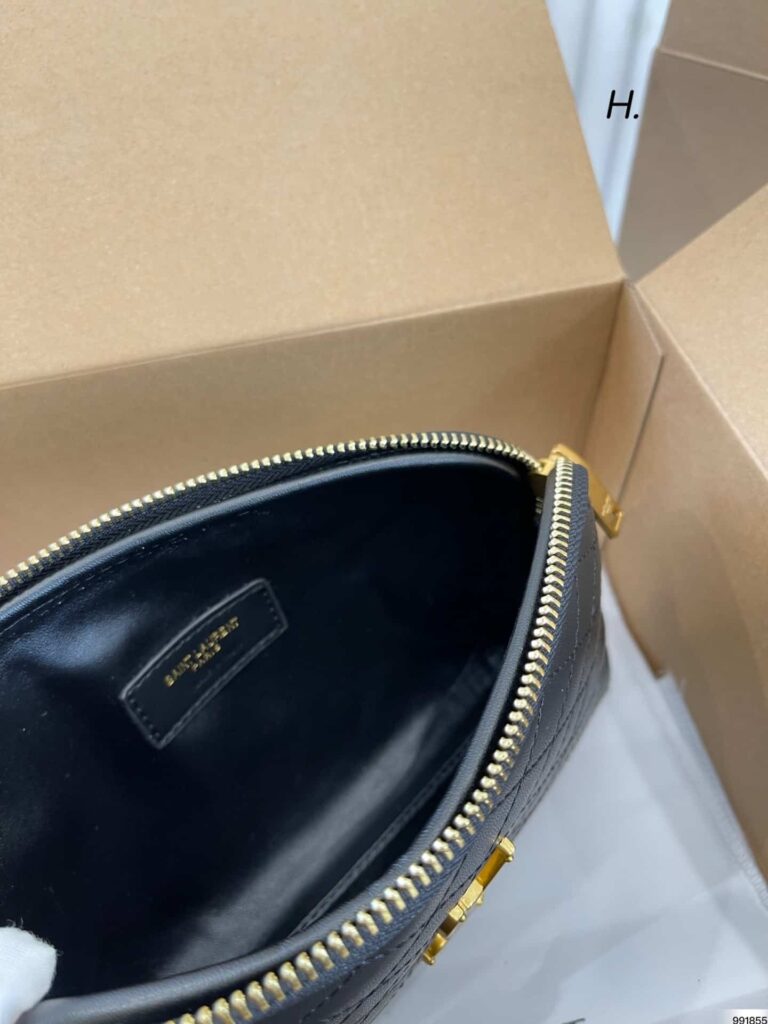 Saint Laurent Gaby Zipped Pouch In Quilted Lambskin 7336671El071000 - Image 2