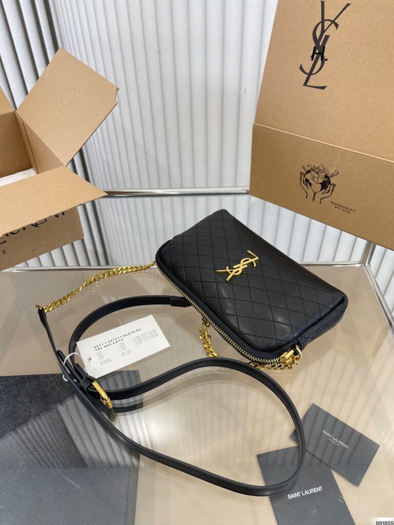 Saint Laurent Gaby Zipped Pouch In Quilted Lambskin 7336671El071000 - Image 5