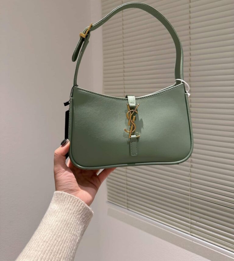 Saint Laurent Le 5 À 7 Hobo Bag In Smooth Leather Green 25Cm - Image 2