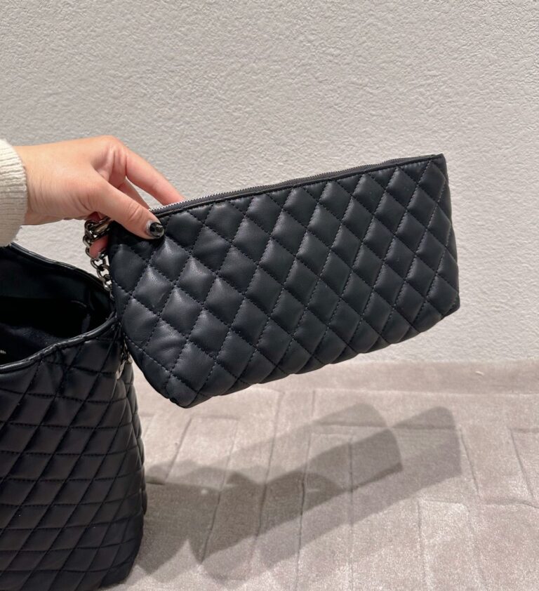 Saint Laurent Icare Shopping Bag In Quilted Lambskin Black Silver 40Cm - Image 5