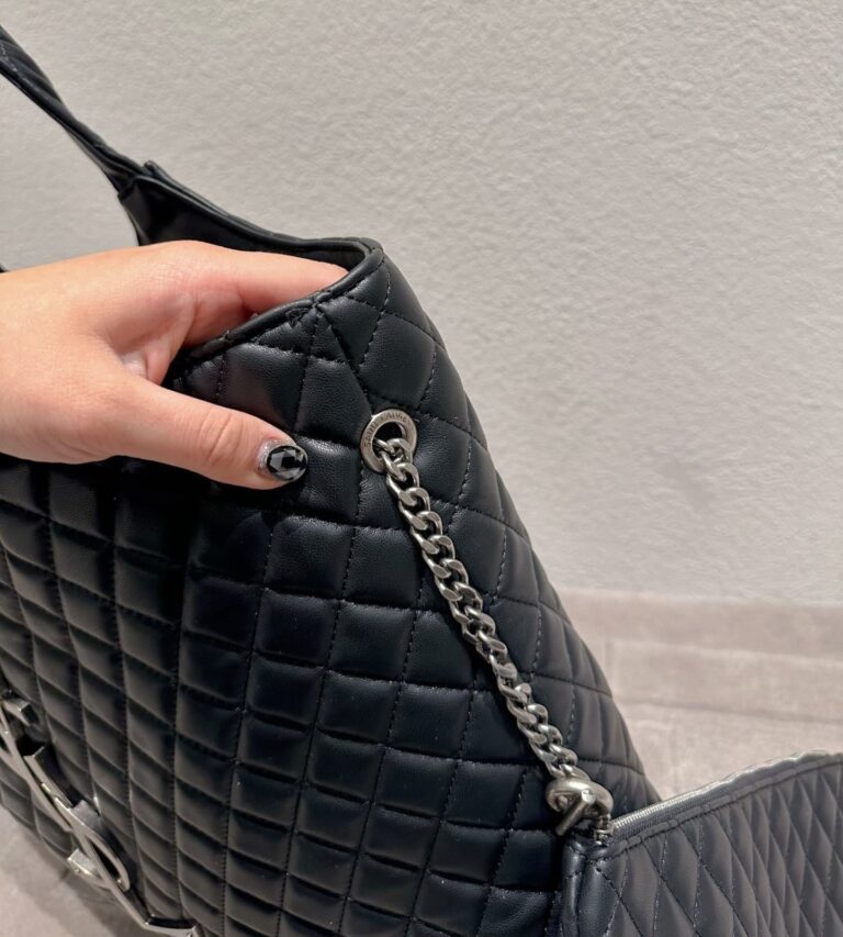 Saint Laurent Icare Shopping Bag In Quilted Lambskin Black Silver 40Cm - Image 3