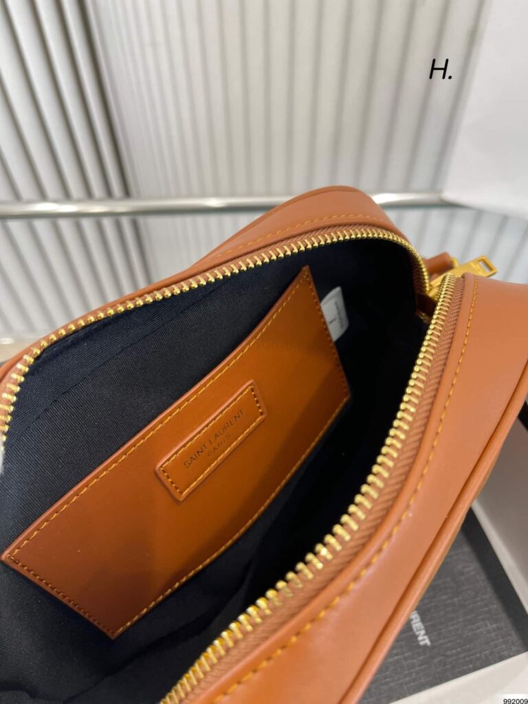 Saint Laurent Lou Camera Bag In Quilted Suede And Smooth Leather 7152321S7R77761 - Image 2