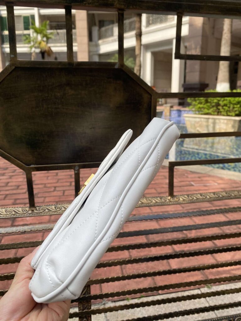 Saint Laurent Le 57 Hobo Bag In Quilted Lambskin White 24Cm - Image 8