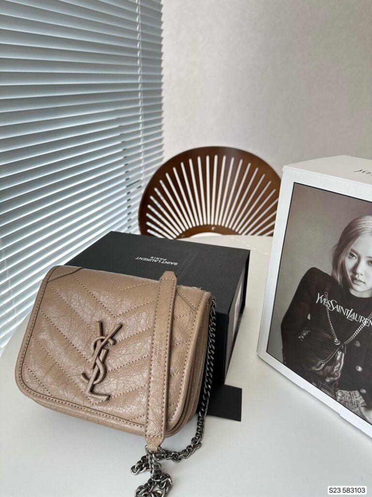 Saint Laurent Niki Vintage Leather Chain Wallet Beige 19Cm - Image 2