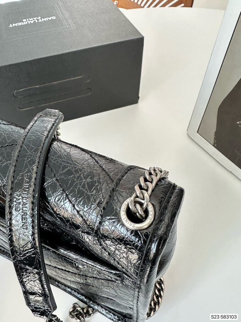 Saint Laurent Niki Vintage Leather Chain Wallet Black 19Cm - Image 4