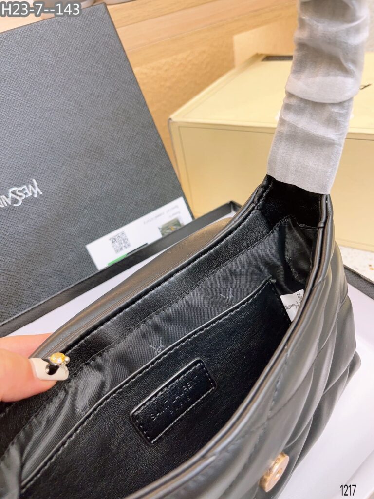 Saint Laurent Le 57 Quilted Leather Shoulder Bag Black 23Cm - Image 6