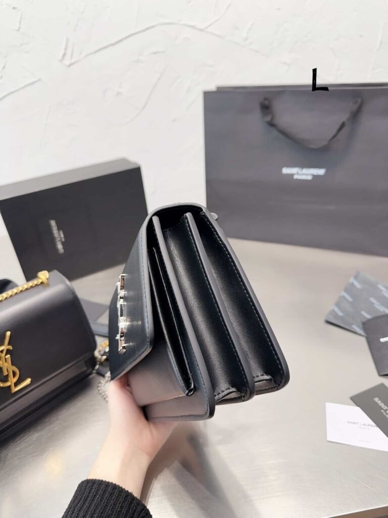 Saint Laurent Sunset Medium Chain Bag In Smooth Leather 22Cm 442906D420N1000 - Image 6