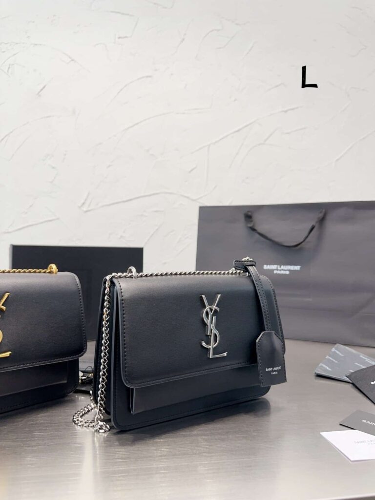 Saint Laurent Sunset Medium Chain Bag In Smooth Leather 22Cm 442906D420N1000 - Image 3