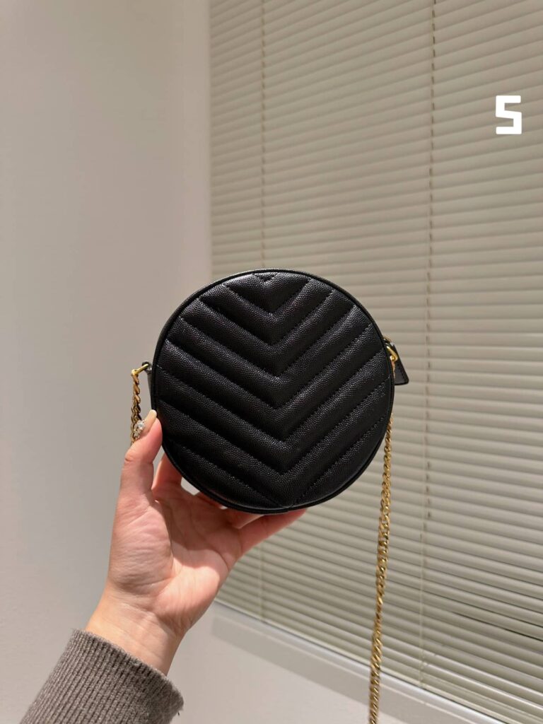 Saint Laurent Vinyle Round Camera Bag In Chevron Quilted Grain De Poudre Embossed Leather 18Cm 104361Gf071000 - Image 3