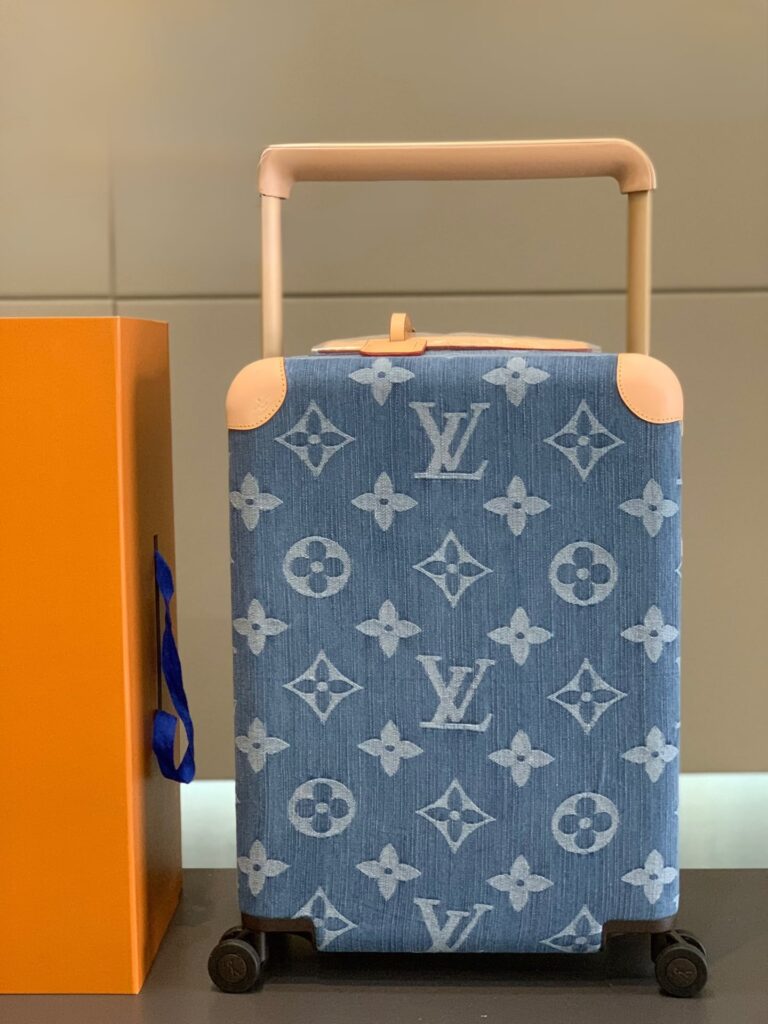 Louis Vuitton Horizon 55 Suitcase Monogram Cotton Canvas Denim Blue 55Cm M24314 - Image 2